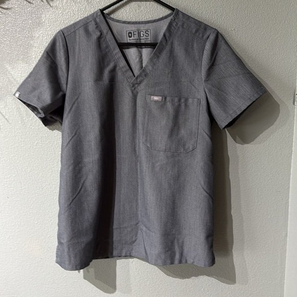 FIGS Women’s Scrub Set. Grey size medium. PO# 1507 Heather Grey - Picture 2 of 5